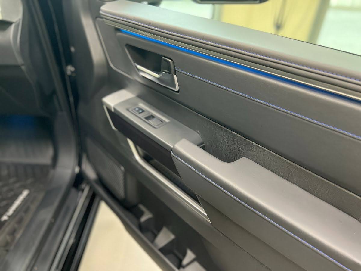 2022 Tundra Platinum Photo Gallery in Black 15 2022 Tundra Platinum Photo Gallery in Black 15